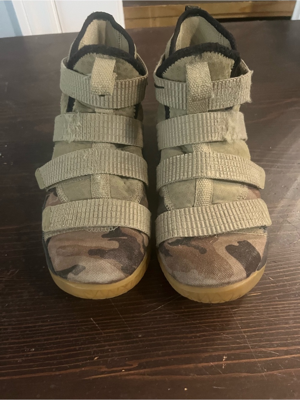 Nike Lebron Zoom Soldier 11 5.5 kids - Camo
